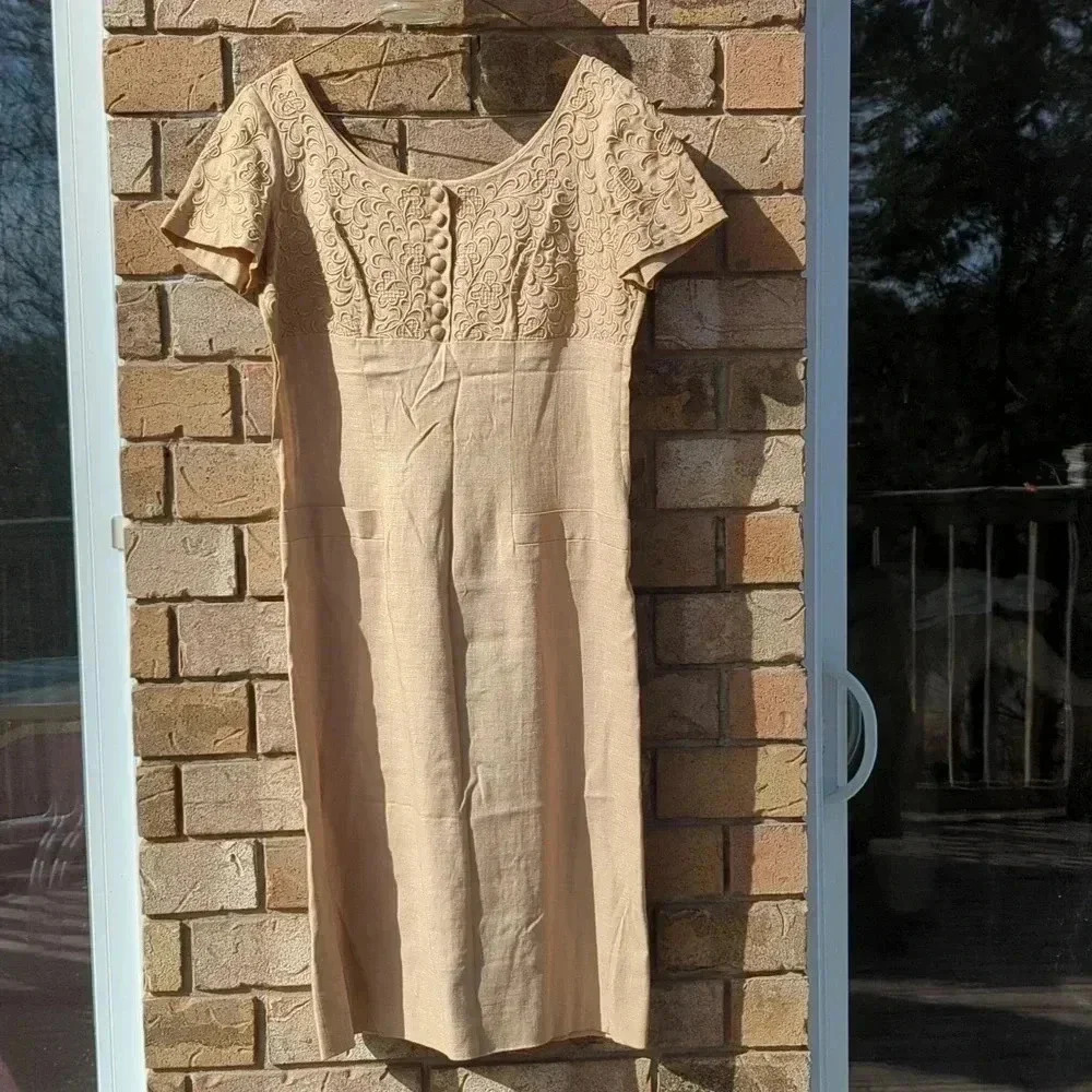 1950's Linen Dress - Picture 2 of 12